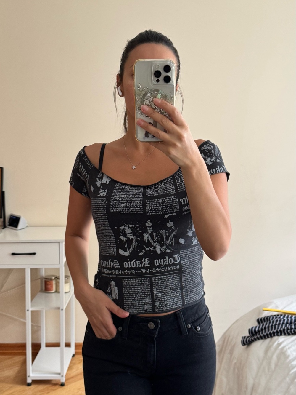 Brandy Melville Black Graphic Scoop-Neck Crop Top